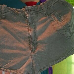 Hi rise shorts
